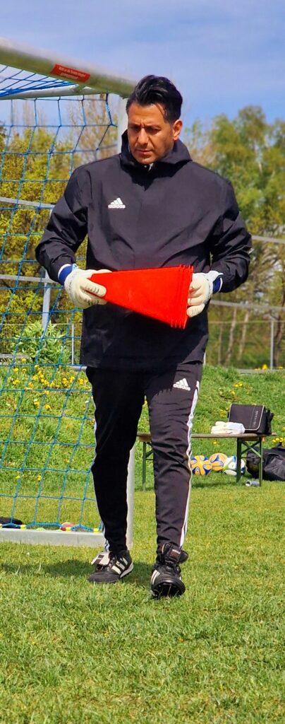 20250426 112650 404x1024